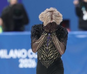 开云体育移动版-疯狂的花滑决赛夜，崩溃的“四周跳之神”