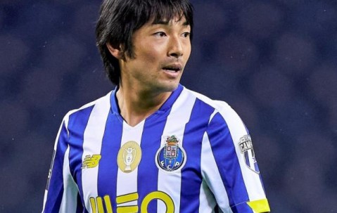 开云体育移动版-塔雷米风生水起 中岛翔哉无机会远租阿联酋艾因