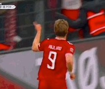 开云体育移动版-霍伊伦：Siuu庆祝致敬偶像，我是C罗的忠实粉丝